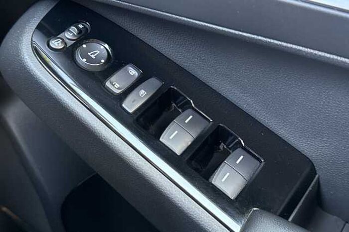 Honda HR-V Hybrid 1.5 eHEV Advance eCVT 