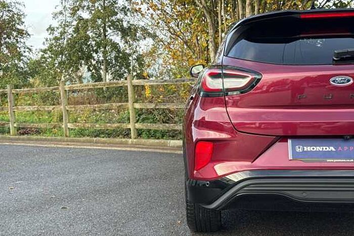 Ford Puma 1.0 EcoBoost Hybrid mHEV Vivid Ruby Ed DCT 