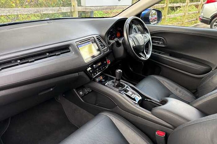 Honda HR-V 1.5 i-VTEC EX Manual 