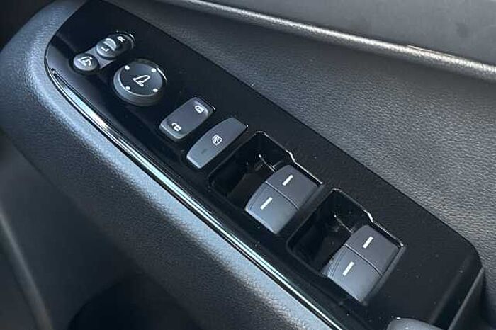 Honda HR-V Hybrid 1.5 eHEV Advance eCVT 